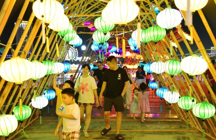 “Nhịp điệu tinh hoa” – Nơi nghệ thuật kể chuyện bằng ánh sáng