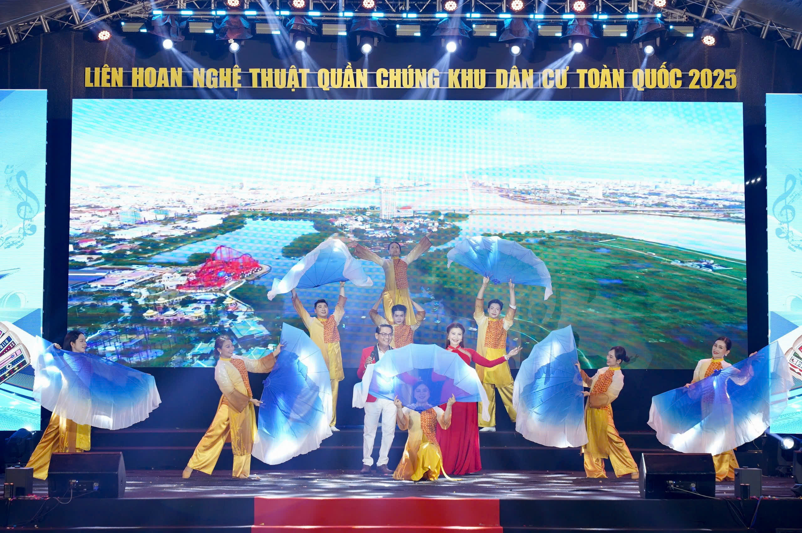 Đoàn Nghệ thuật quần chúng khu dân cư thành phố Đà Nẵng đạt thành tích cao tại Liên hoan nghệ thuật quần chúng Khu dân cư toàn quốc năm 2025