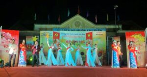 Trung tâm Văn hóa – Điện ảnh thành phố Đà Nẵng tổ chức chương trình tuyên truyền lưu động với chủ đề: “Mùa xuân dâng Đảng” tại xã Núi Thành