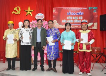 RA MẮT CÂU LẠC BỘ BÀI CHÒI SÔNG HÀN