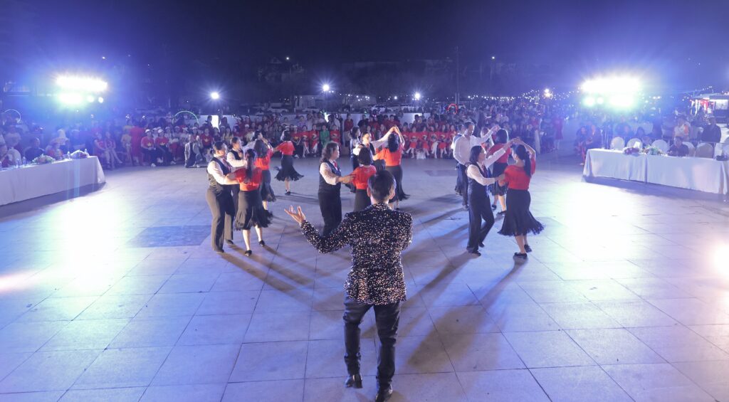 Trung tâm Văn hóa – Điện ảnh tổ chức Chương trình giao lưu nghệ thuật “Nhịp điệu mùa xuân”.