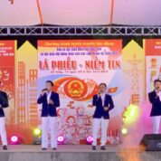 Trung tâm Văn hóa – Điện ảnh thành phố Đà Nẵng tổ chức chương trình tuyên truyền lưu động với chủ đề: “Lá phiếu – Niềm tin” tại xã Trà Tập.