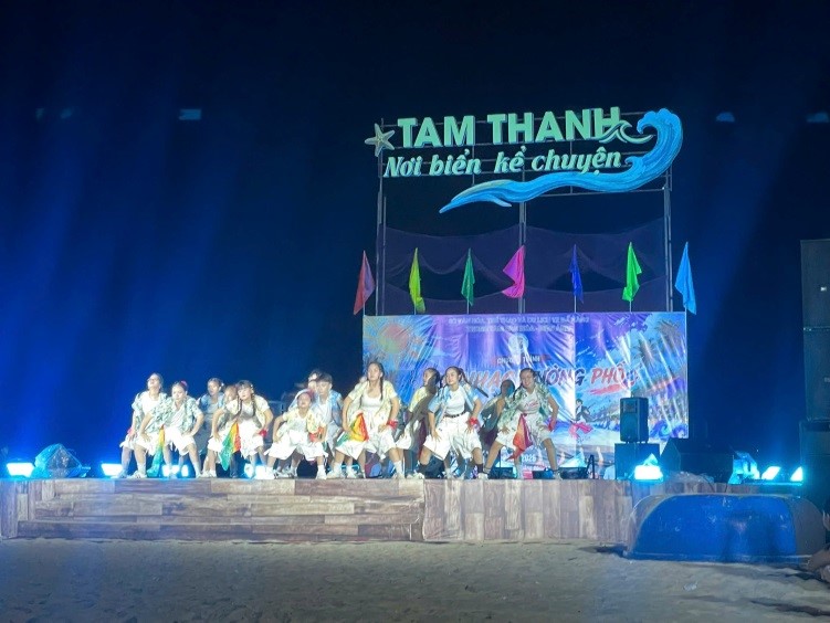 ÂM NHẠC ĐƯỜNG PHỐ HÒA CÙNG LỄ HỘI BIỂN TAM THANH 2026 “BIỂN XANH VẪY GỌI”