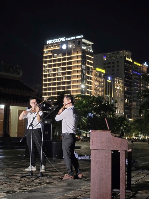 “URBAN HARMONIES – GIAI ĐIỆU PHỐ” CHẠM VÀO THANH ÂM, CẢM NHẬN NHỊP PHỐ