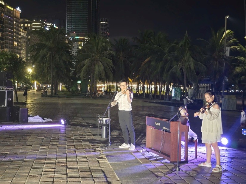 “URBAN HARMONIES – GIAI ĐIỆU PHỐ” CHẠM VÀO THANH ÂM, CẢM NHẬN NHỊP PHỐ